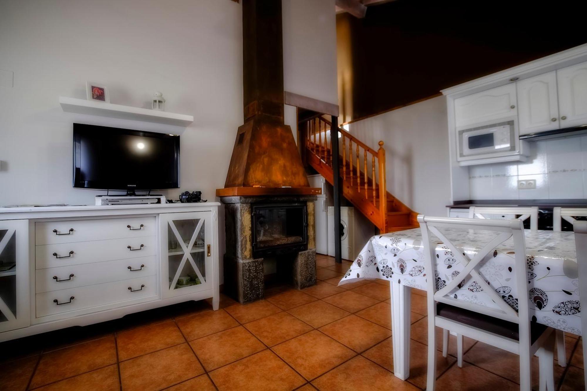 Casas La Ribera Ordesa Guest House Escalona Екстериор снимка